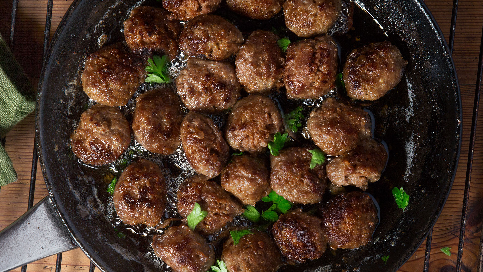 köttbullar i stekpanna